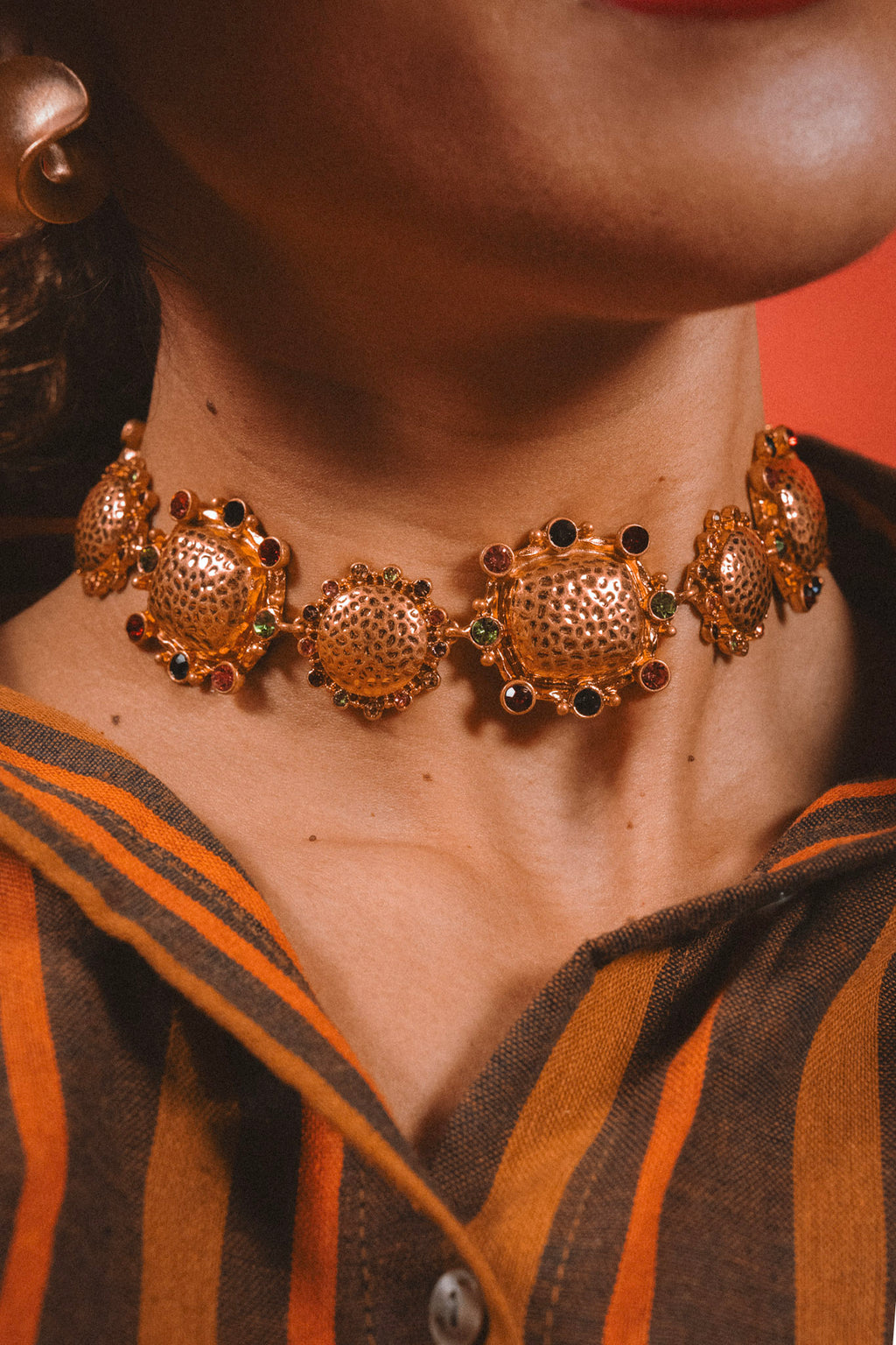 Choker Mandona