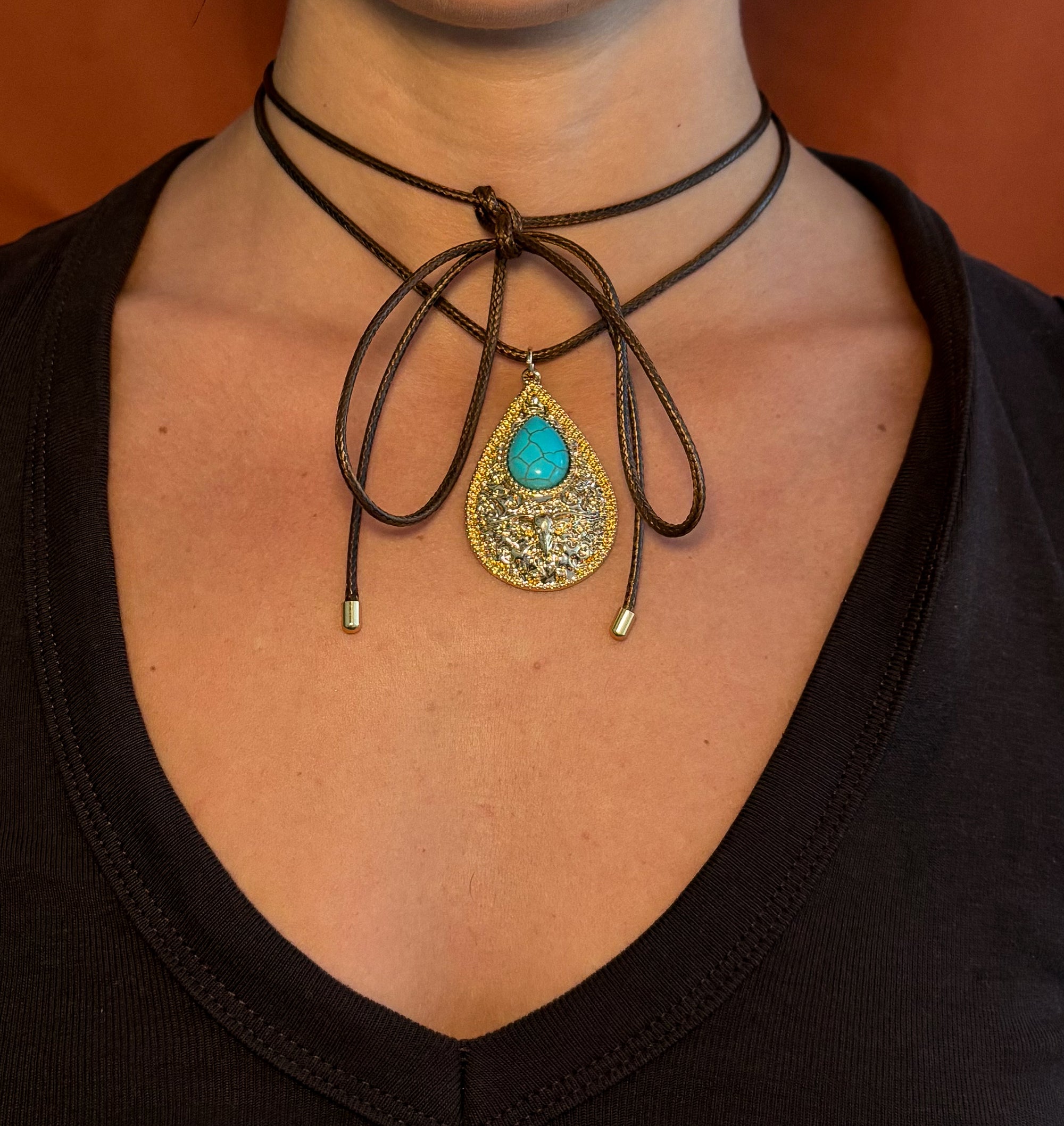 Collar Jacinta Dorado