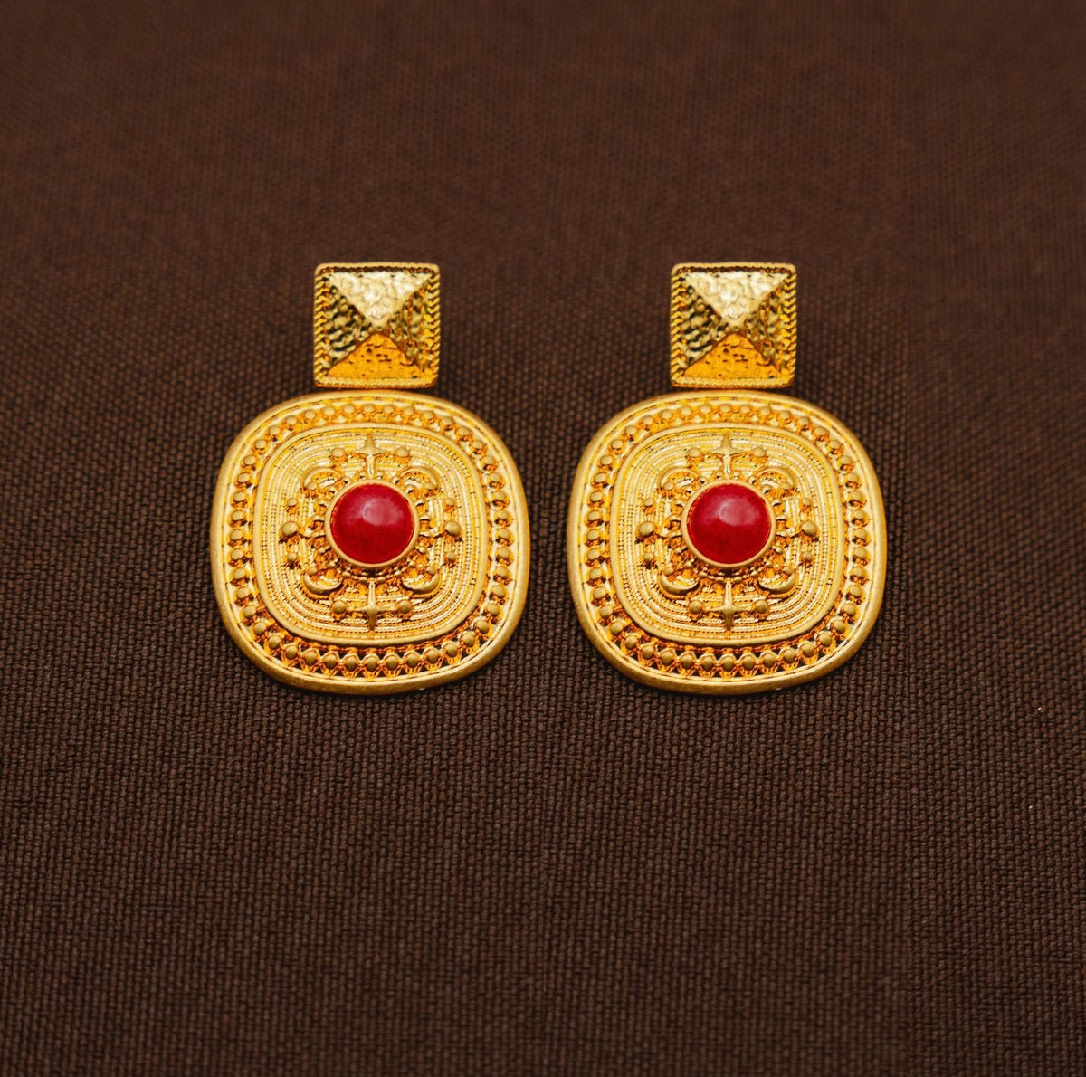 Pendientes Altiva