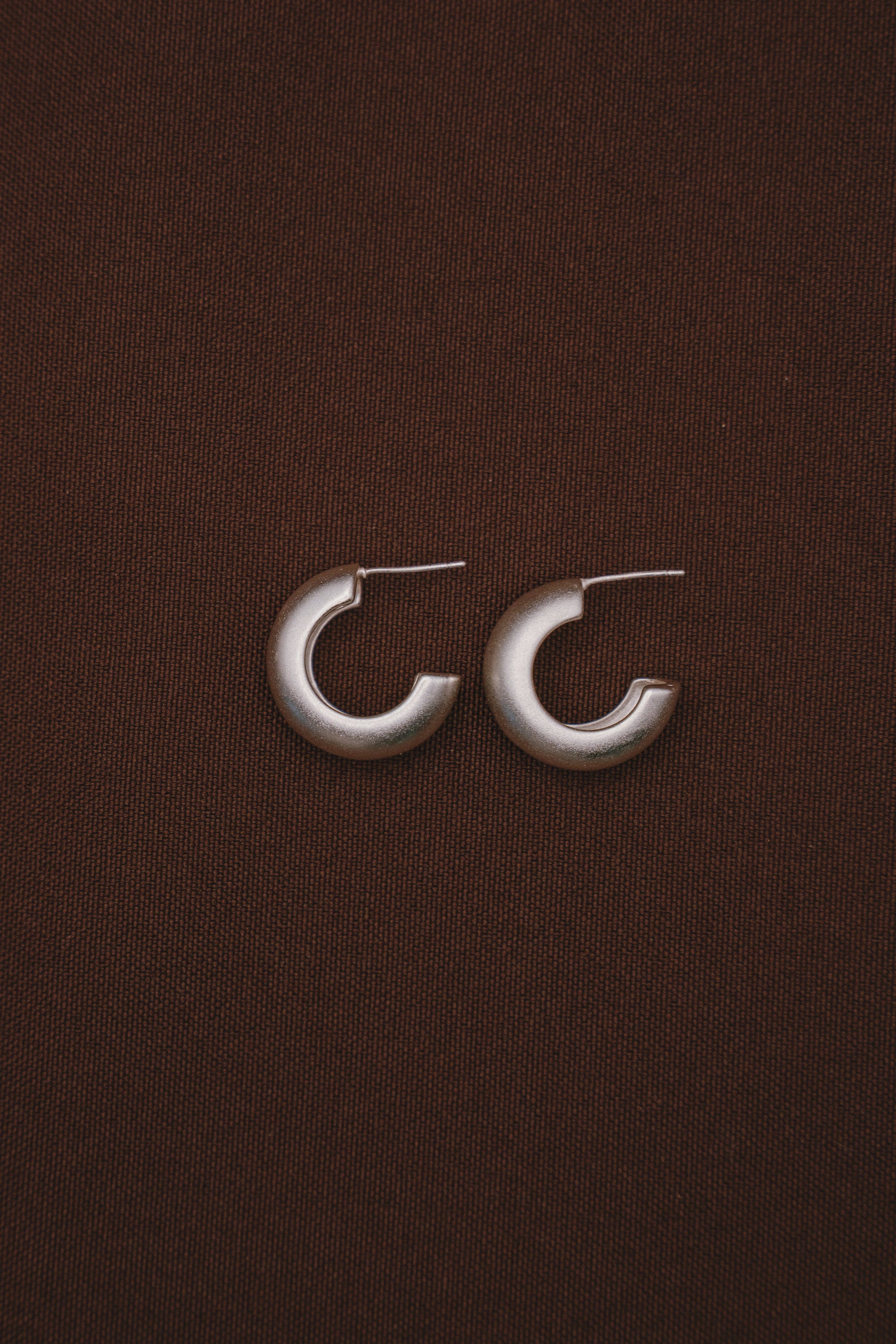 Por Si Acaso Silver Earrings