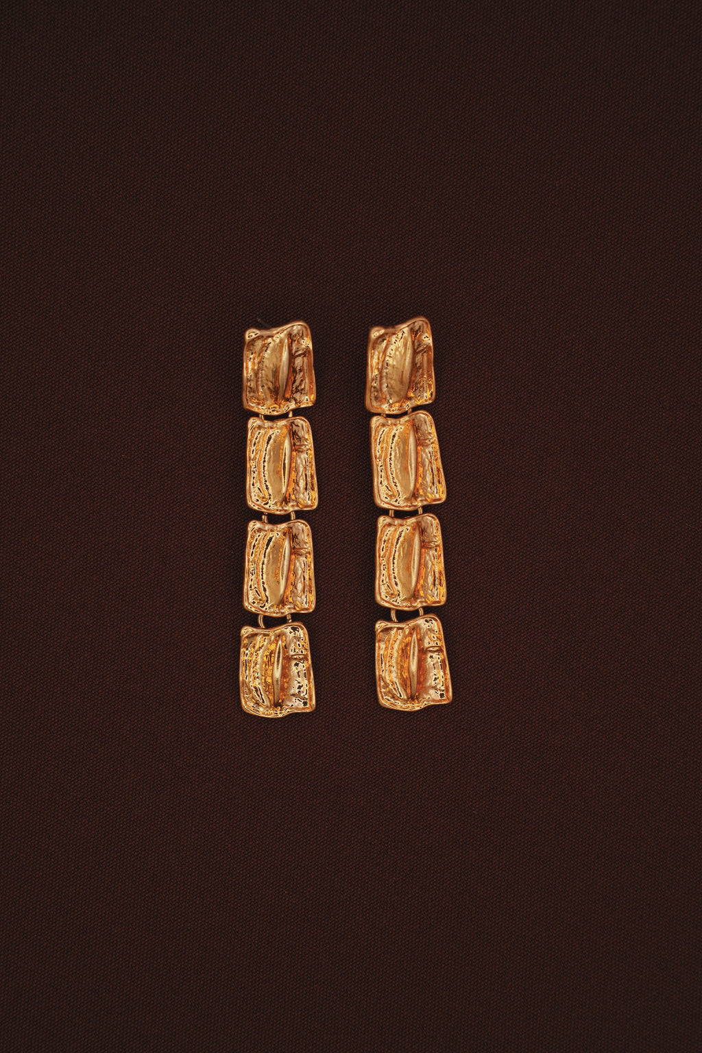 A Deshora Earrings